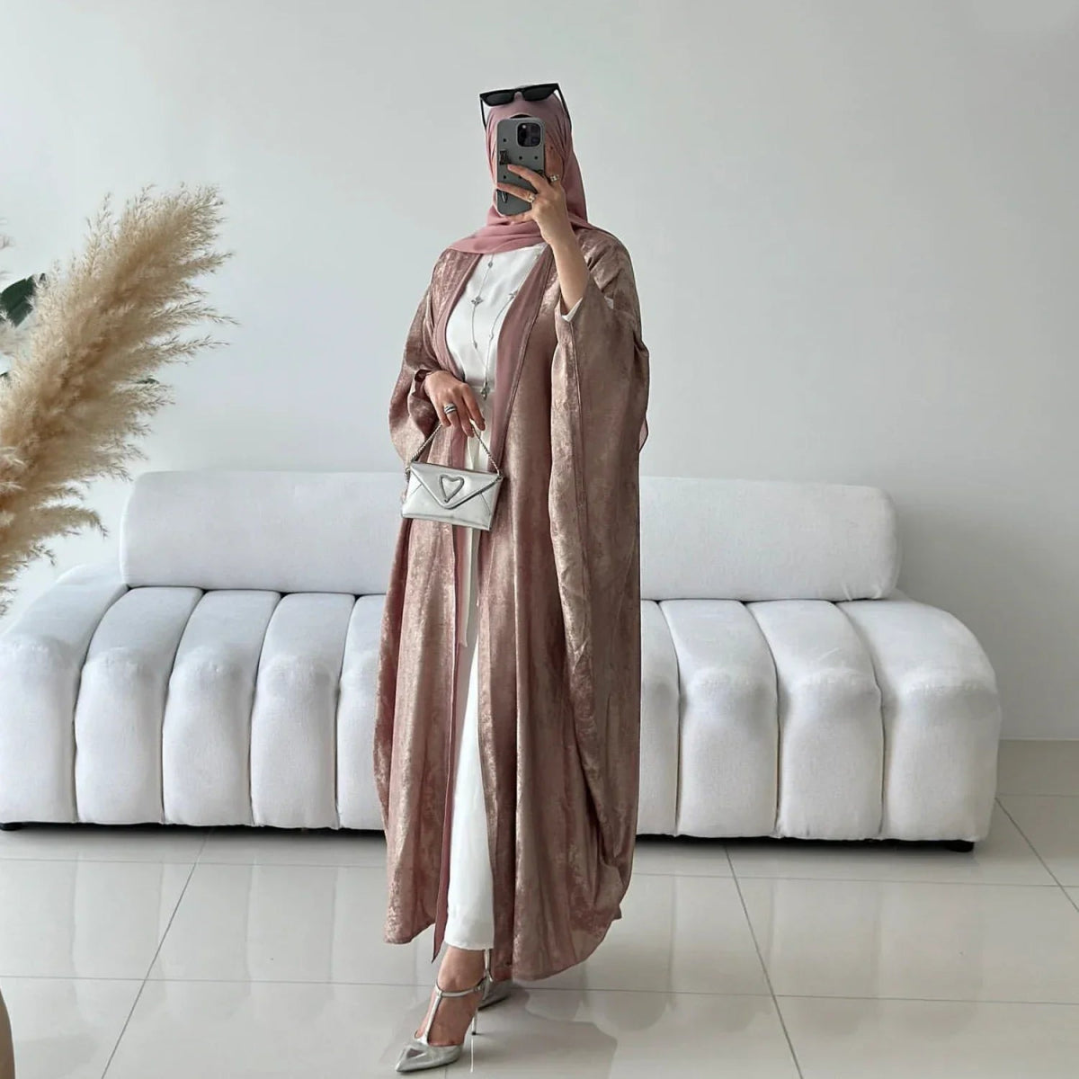 Velvet Glow Abaya - SOUL